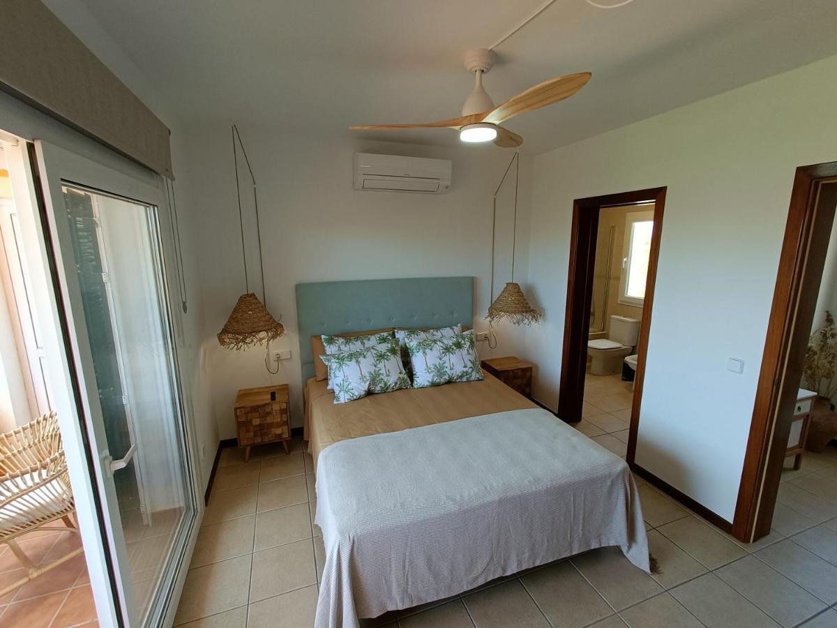 Villa Vega Relax En El Paraiso Es Mercadal Eksteriør billede